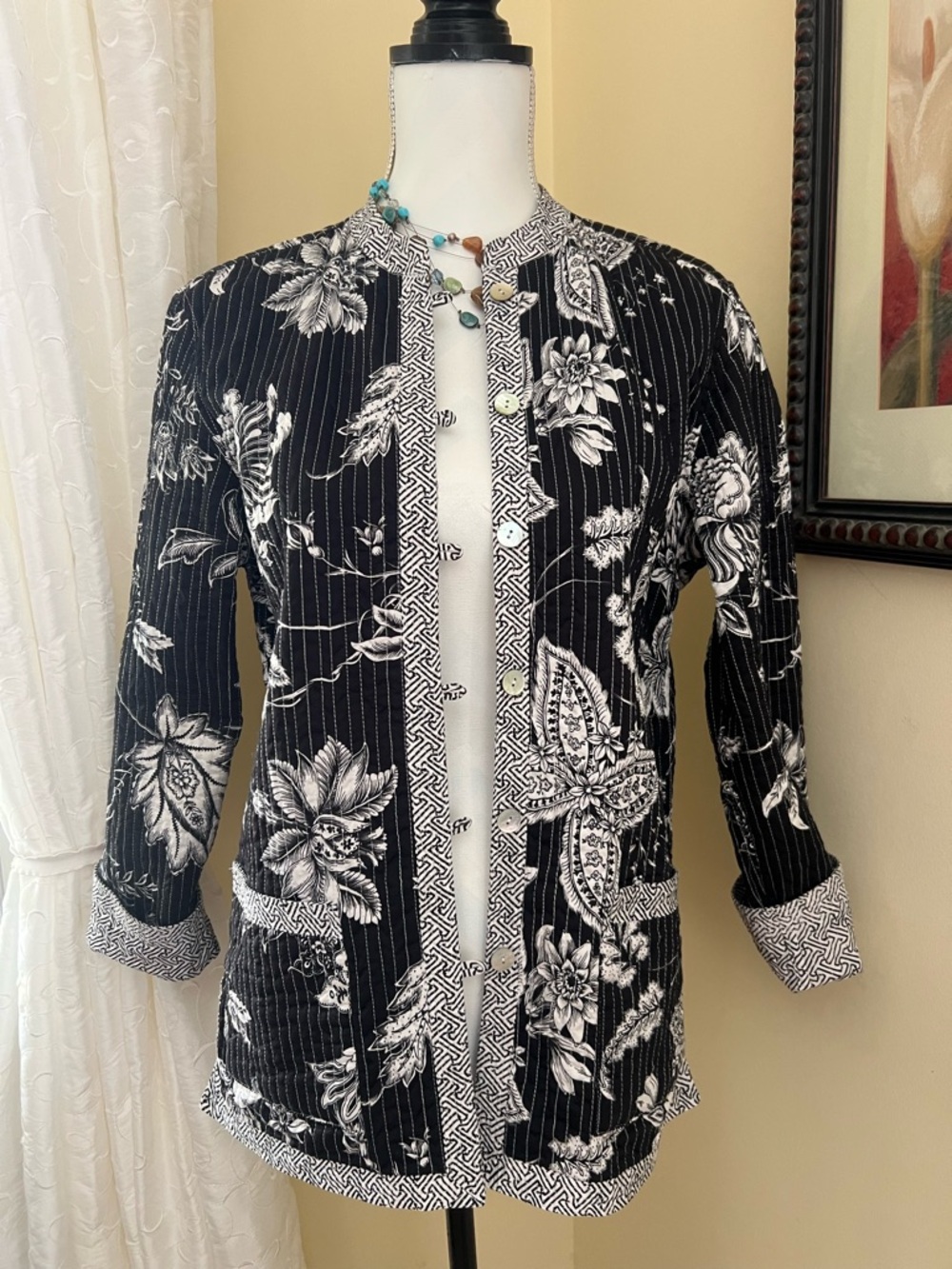 J. McLaughlin Black & White Floral Quilted Jacket
